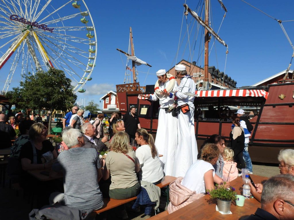  Foto zu 32-Eroeffnung-Hafenfesttage-Heiligenhafen-Hilke-Hahn-Wolff-scaled 