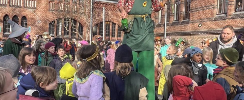 Stelzenläufer Gärtner